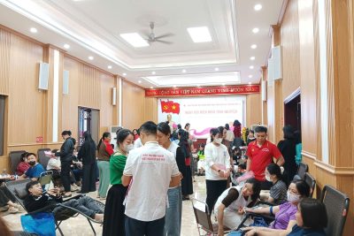 Bài viết số 2 . MỘT GIỌT MÁU CHO ĐI – MỘT MẢNH ĐỜI Ở LẠI