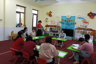 SINH HOẠT CHUYÊN MÔN THEO NGHIÊN CỨU BÀI HỌC LỒNG GHÉP TÍCH HỢP GIÁO DỤC CẢM XÚC QUA HOẠT ĐỘNG GIÁO DỤC CHO TRẺ MẪU GIÁO